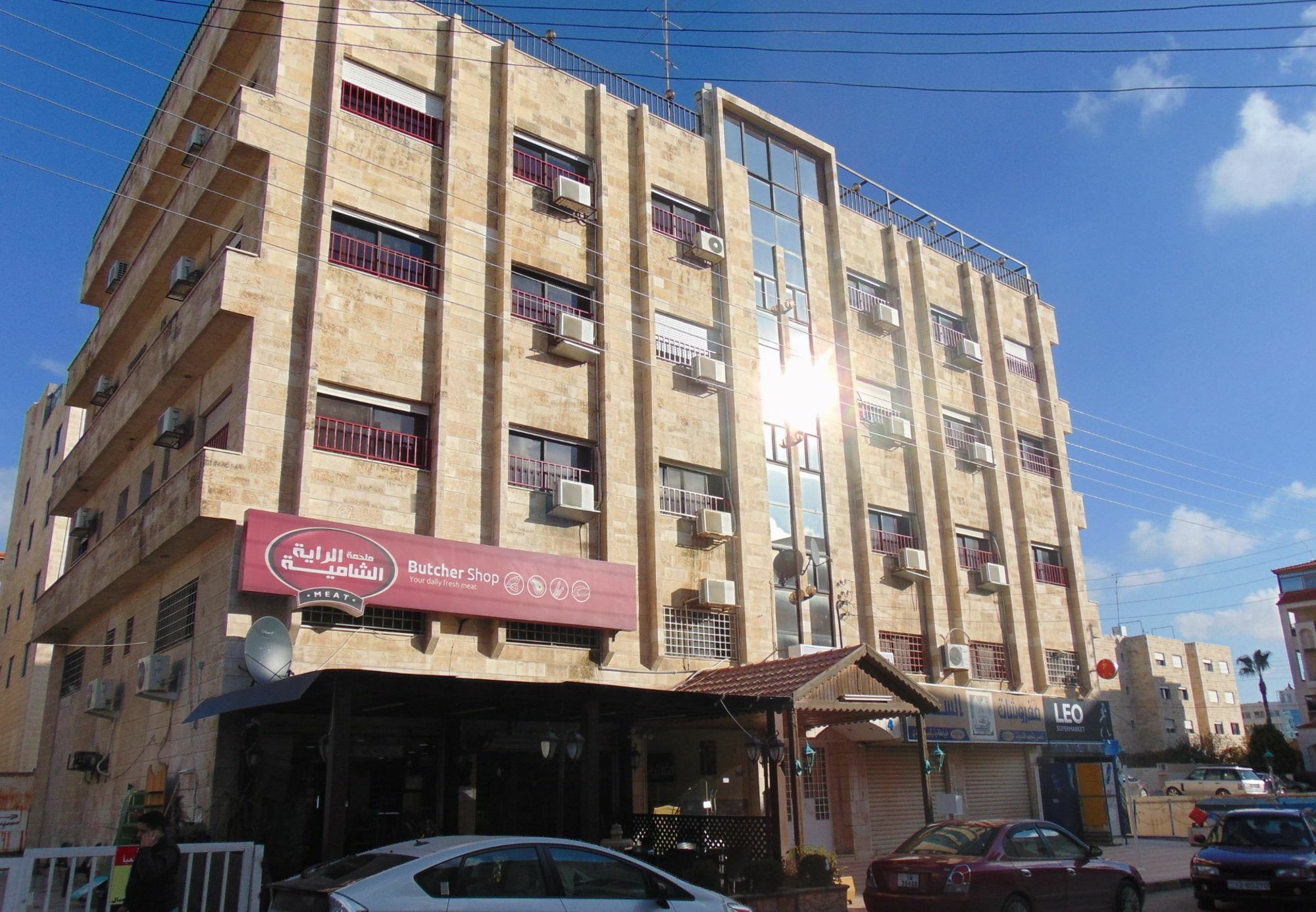 Al-Nujoom Hotel Suites Amman Zewnętrze zdjęcie